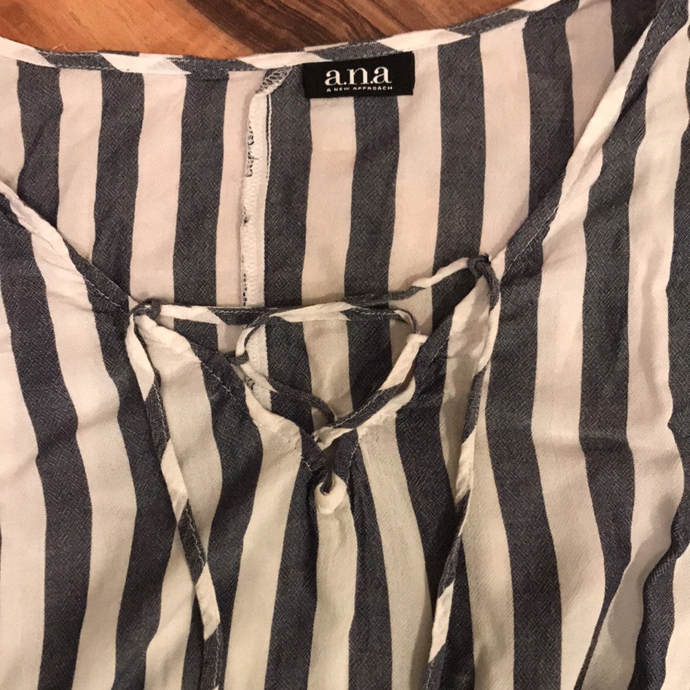 Shirt - Picture 2 of 4